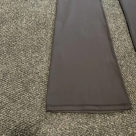 Fabletics Legging - Picture 3 of 5